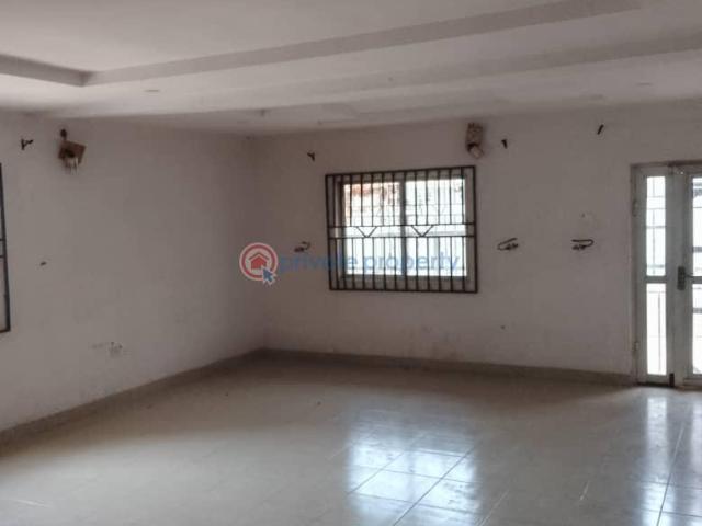 For rent: 3 bedroom Block Of Flats Osupa Adinni, New Bodija Ibadan Oyo PID: 8PDFBZ | Private Property Nigeria