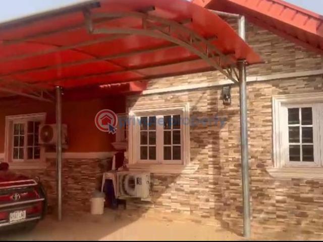 For rent: 3 bedroom Bungalow Wuye Abuja Phase 2 PID: 9PBNKB | Private Property Nigeria