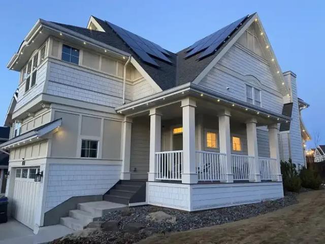 For Rent 3 Bedroom House Cochrane AB DS103390548