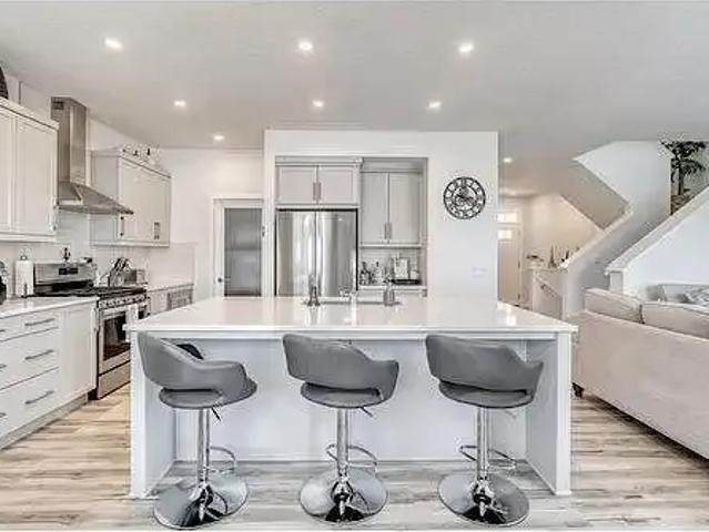 For Rent 3 Bedroom House Calgary AB DLS102847132