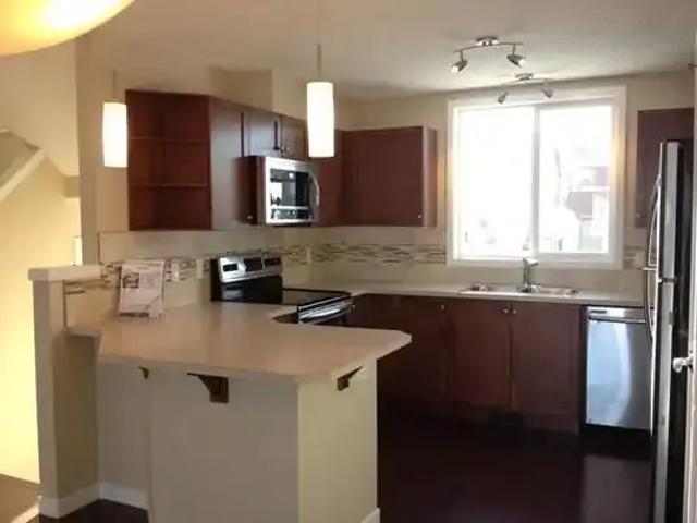 For Rent 3 Bedroom House Calgary AB DLS102847326