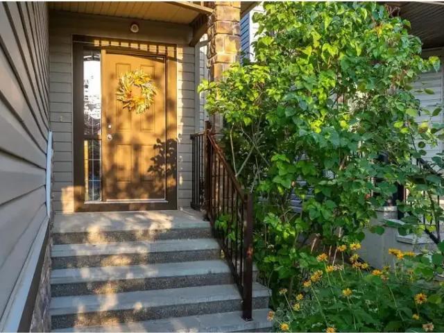 For Rent 3 Bedroom House Calgary AB DLS102952107