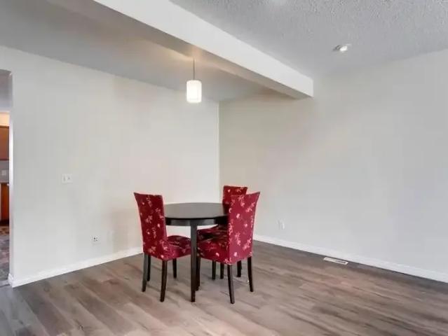 For Rent 3 Bedroom House Calgary AB DLS102143728