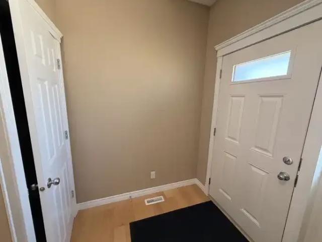 For Rent 3 Bedroom House Calgary AB DLS103011730