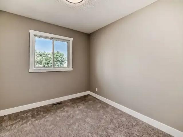 For Rent 3 Bedroom House Calgary AB DLS103118592
