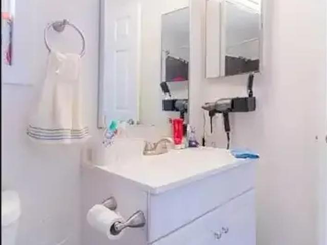 For Rent 3 Bedroom House Calgary AB DS102018495