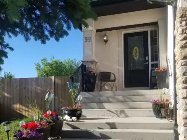 For Rent 3 Bedroom House Calgary AB DS102658533