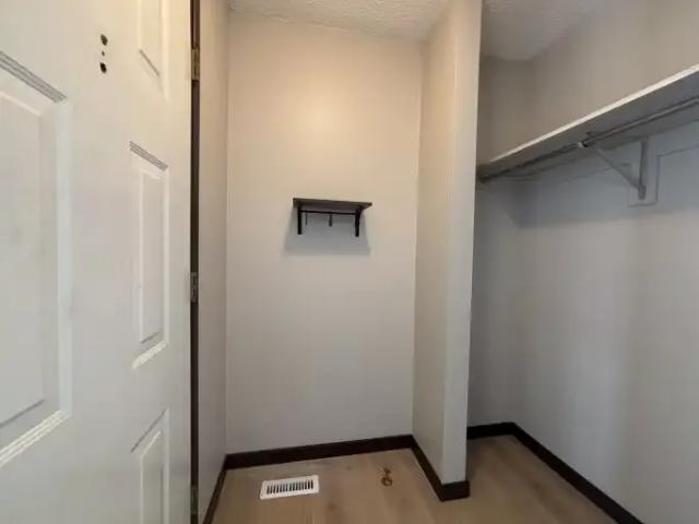 For Rent 3 Bedroom House Calgary AB DS102846251