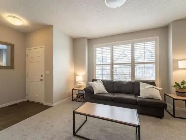 For Rent 3 Bedroom House Calgary AB DS102847050
