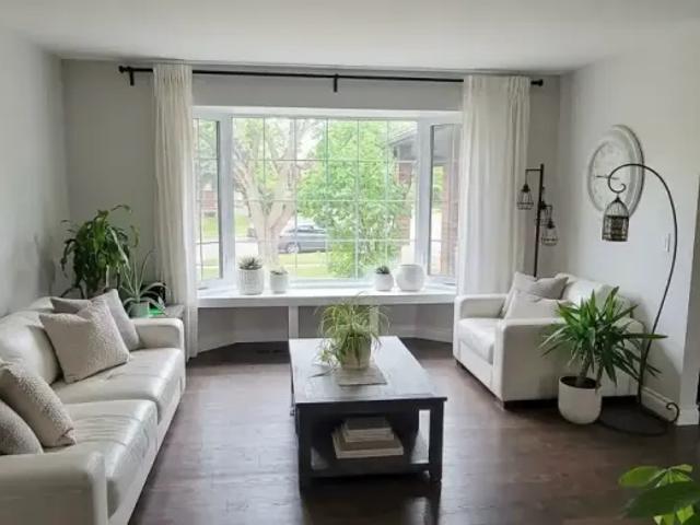 For Rent 3 Bedroom House Calgary AB DS102847085