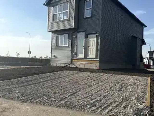 For Rent 3 Bedroom House Calgary AB DS102915130