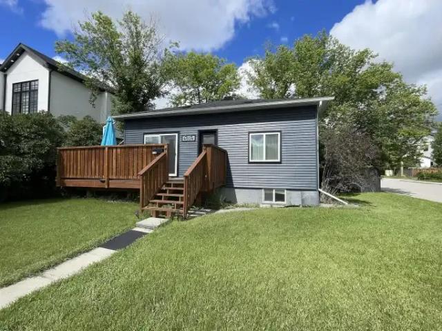For Rent 3 Bedroom House Calgary AB DS103215736