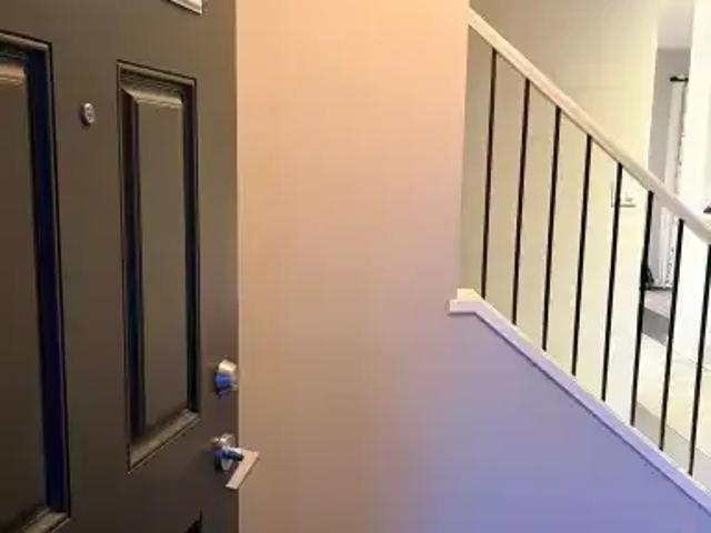 For Rent 3 Bedroom House Calgary AB DS103215832