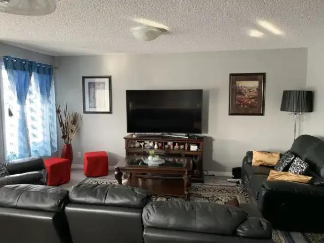 For Rent 3 Bedroom House Calgary AB DS104000144