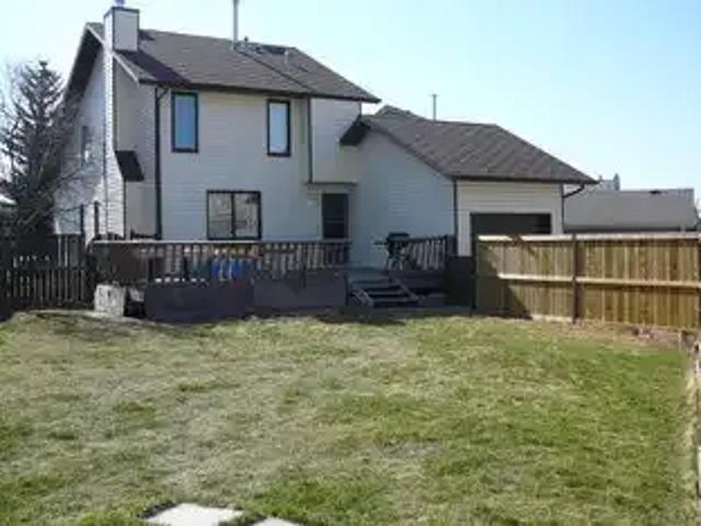 For Rent 3 Bedroom House Calgary AB DS104179562
