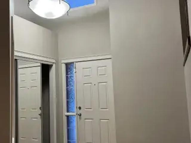 For Rent 3 Bedroom House Calgary AB DS104179619