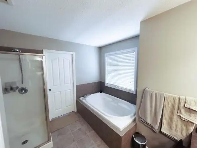 For Rent 3 Bedroom House Calgary AB DS104180707