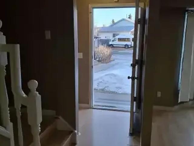 For Rent 3 Bedroom House Calgary AB DS104181160