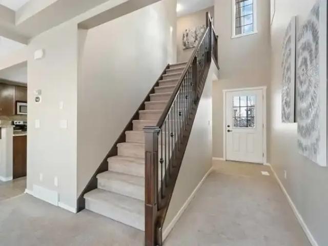 For Rent 3 Bedroom House Calgary AB DS104181173