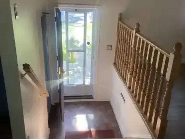For Rent 3 Bedroom House Calgary AB DS104181376