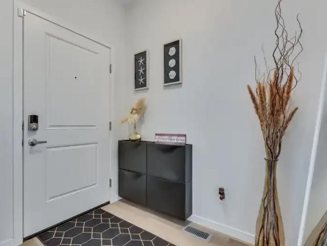 For Rent 3 Bedroom House Calgary AB DS104181515