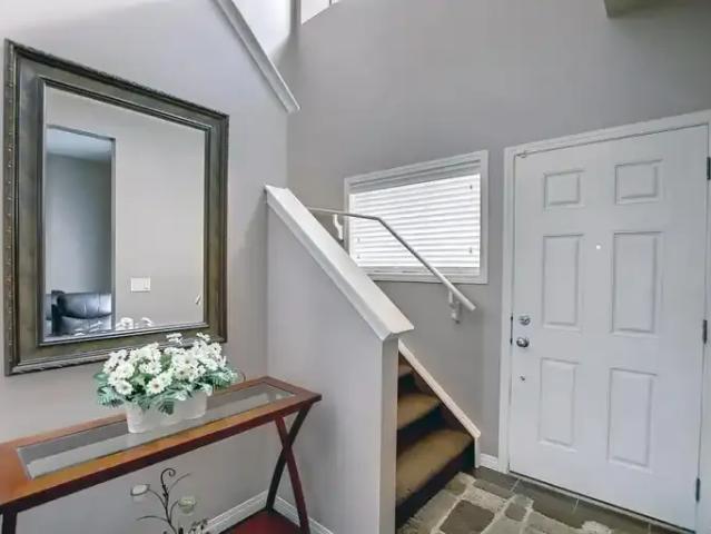 For Rent 3 Bedroom House Calgary AB DS104181663