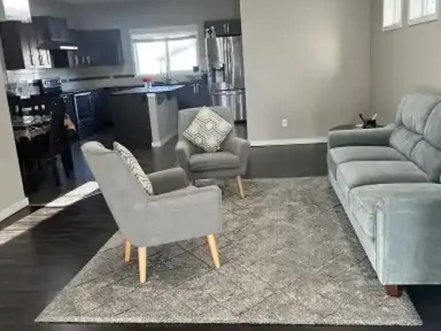 For Rent 3 Bedroom House Calgary AB DS104181906