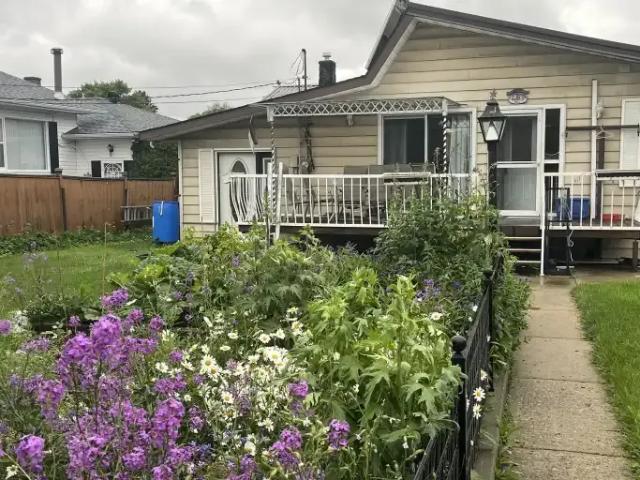 For Rent 3 Bedroom House Calgary AB DS104182183