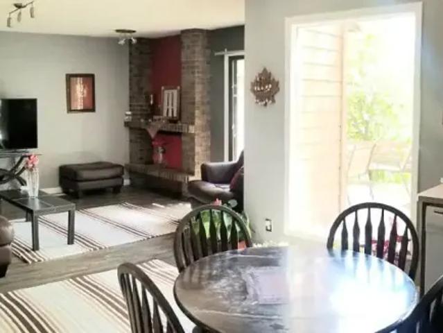 For Rent 3 Bedroom House Calgary AB DS104182511