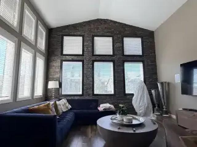 For Rent 3 Bedroom House Calgary AB DS104182616