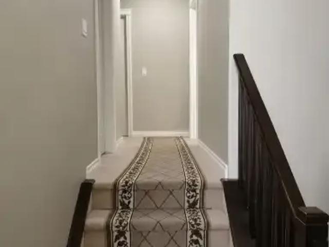 For Rent 3 Bedroom House Calgary AB DS104183078