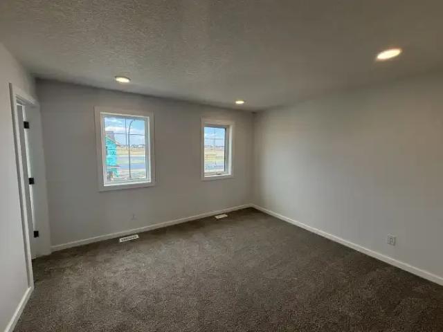 For Rent 3 Bedroom House Calgary AB DS104224138