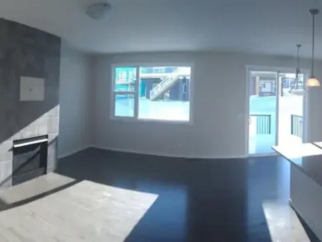 For Rent 3 Bedroom House Calgary AB DS104362671