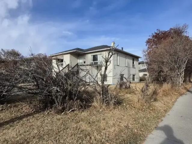 For Rent 3 Bedroom House Calgary AB DS104470348