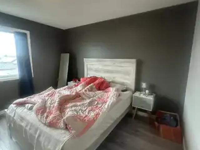 For Rent 3 Bedroom House Calgary AB DS104401382