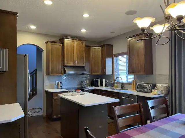 For Rent 3 Bedroom House Calgary AB DS104597591
