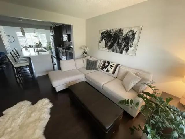 For Rent 3 Bedroom House Calgary AB DS104535404