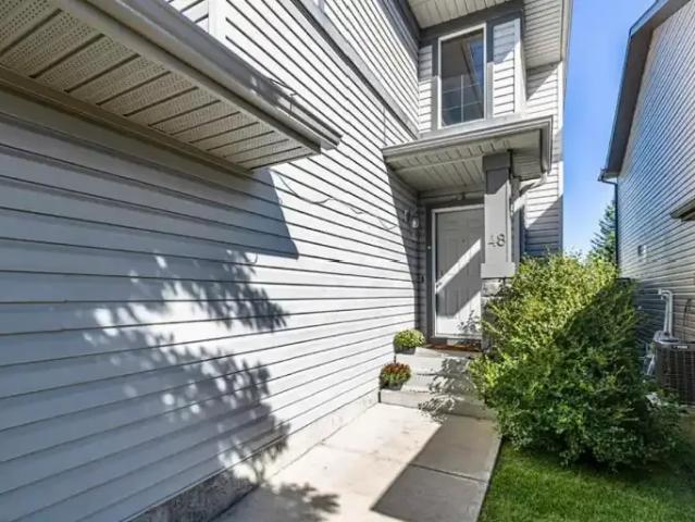 For Rent 3 Bedroom House Calgary AB DS104681676