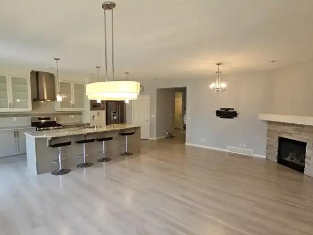 For Rent 3 Bedroom House Calgary AB DS104637771