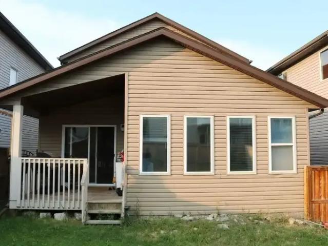 For Rent 3 Bedroom House Calgary AB DS104753953