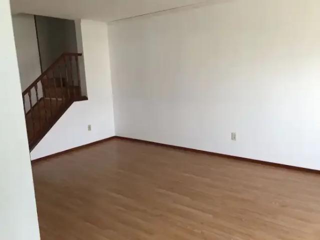 For Rent 3 Bedroom House Calgary AB DS104876824