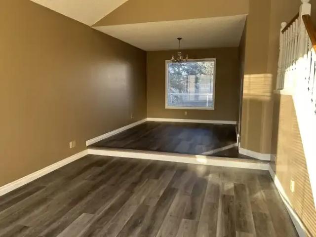 For Rent 3 Bedroom House Calgary AB DS104888604