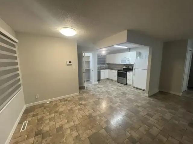 For Rent 3 Bedroom House Camrose AB DLS101475666