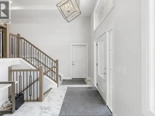 For Rent 3 Bedroom House Amherstburg ON DS102752689