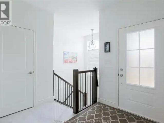 For Rent 3 Bedroom House Amherstburg ON DS105135762