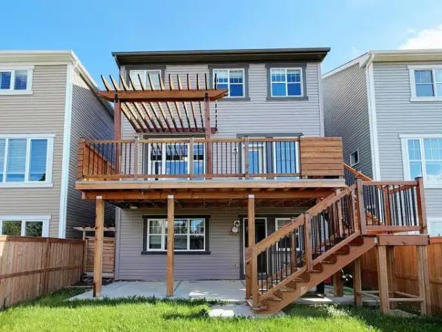 For Rent 3 Bedroom House Airdrie AB DS104182436