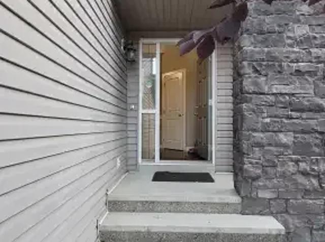 For Rent 3 Bedroom House Airdrie AB DS104182636