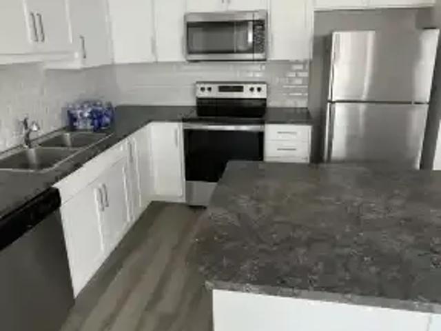 For Rent 3 Bedroom House Airdrie AB DS105087860