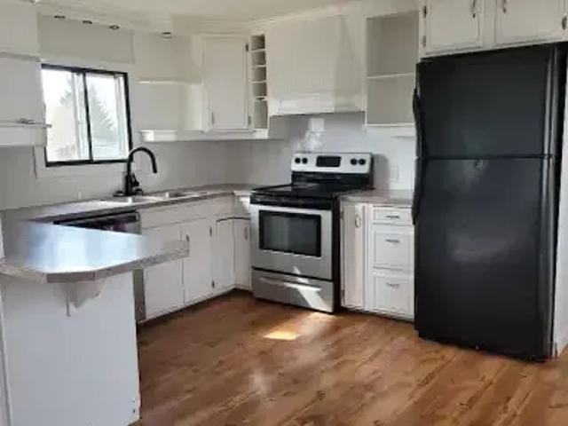 For Rent 3 Bedroom House Airdrie AB DS105023325