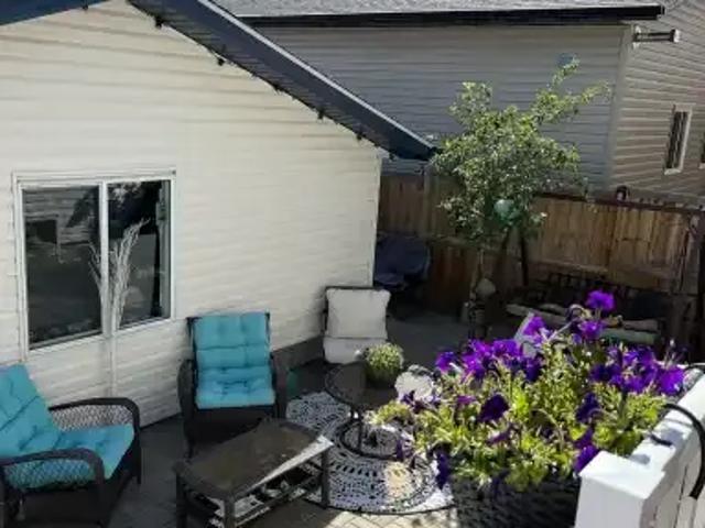 For Rent 3 Bedroom House Airdrie AB DS105118877